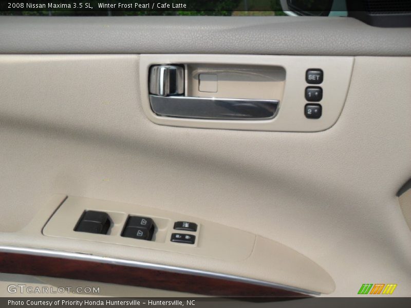 Winter Frost Pearl / Cafe Latte 2008 Nissan Maxima 3.5 SL