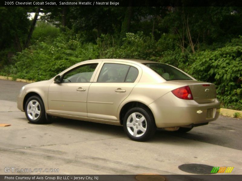 Sandstone Metallic / Neutral Beige 2005 Chevrolet Cobalt Sedan