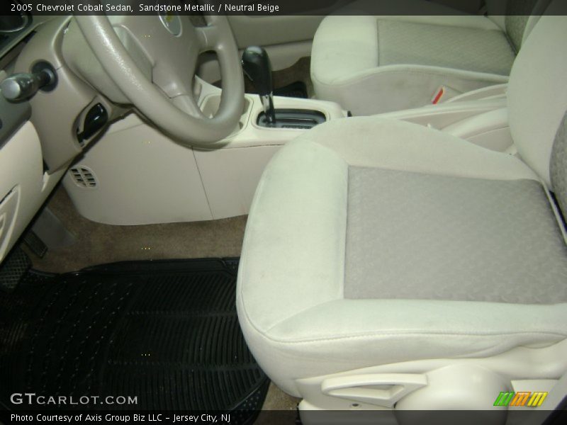 Sandstone Metallic / Neutral Beige 2005 Chevrolet Cobalt Sedan