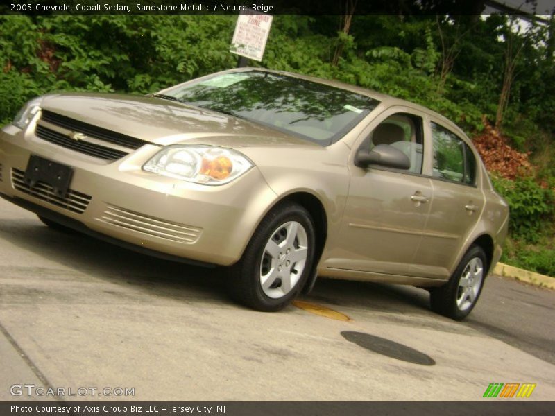 Sandstone Metallic / Neutral Beige 2005 Chevrolet Cobalt Sedan