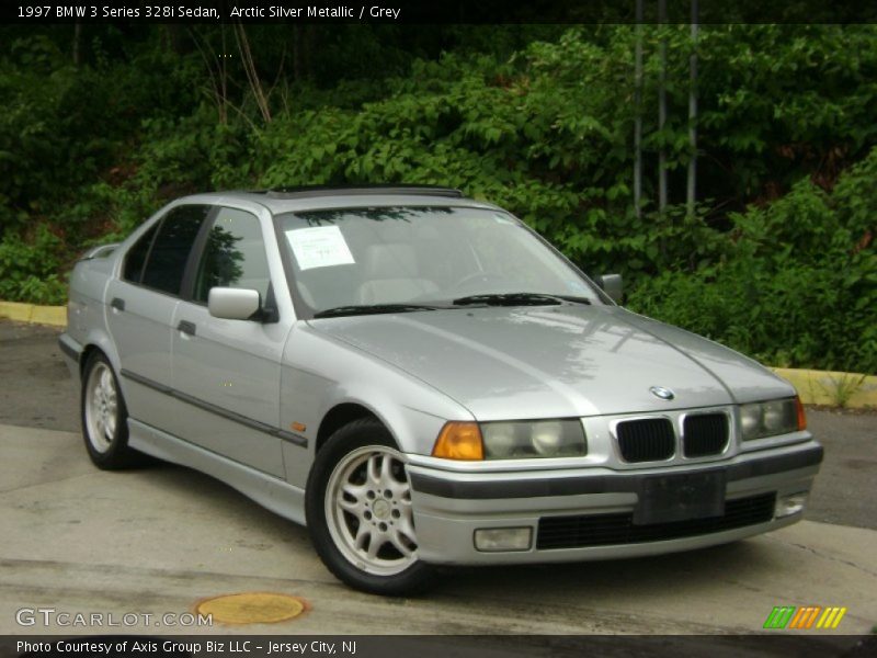 Front 3/4 View of 1997 3 Series 328i Sedan