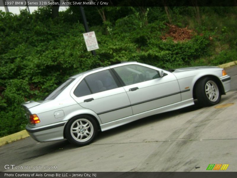 Arctic Silver Metallic / Grey 1997 BMW 3 Series 328i Sedan