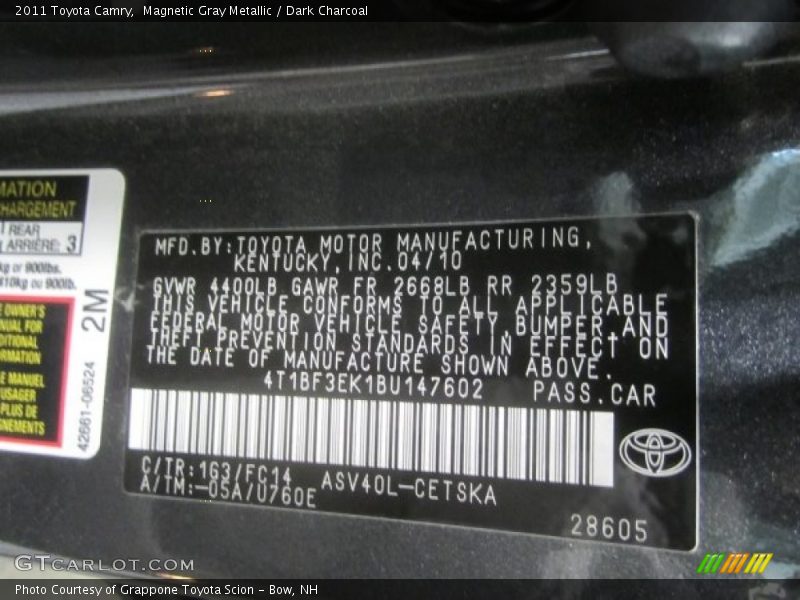 Magnetic Gray Metallic / Dark Charcoal 2011 Toyota Camry