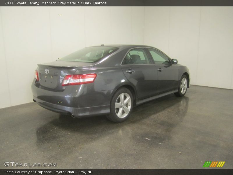 Magnetic Gray Metallic / Dark Charcoal 2011 Toyota Camry