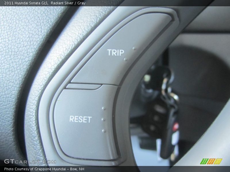 Radiant Silver / Gray 2011 Hyundai Sonata GLS