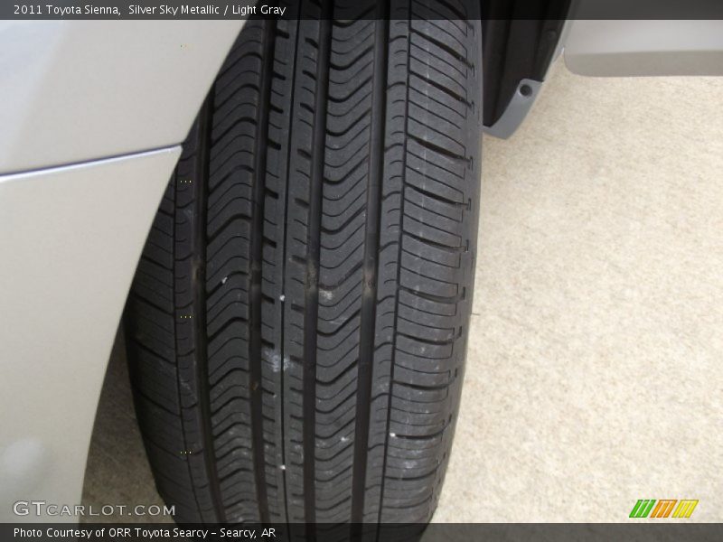 Silver Sky Metallic / Light Gray 2011 Toyota Sienna