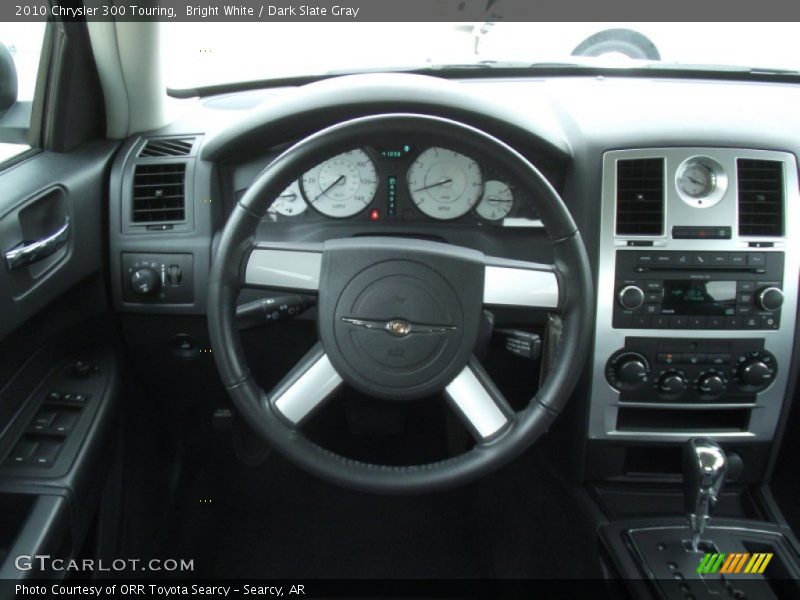 Bright White / Dark Slate Gray 2010 Chrysler 300 Touring