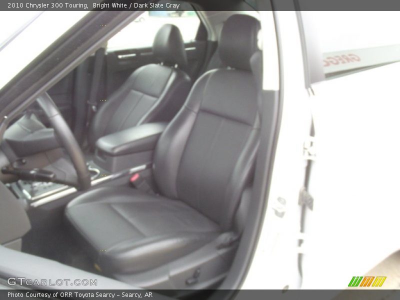 Bright White / Dark Slate Gray 2010 Chrysler 300 Touring