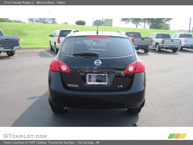 Wicked Black / Black 2010 Nissan Rogue S