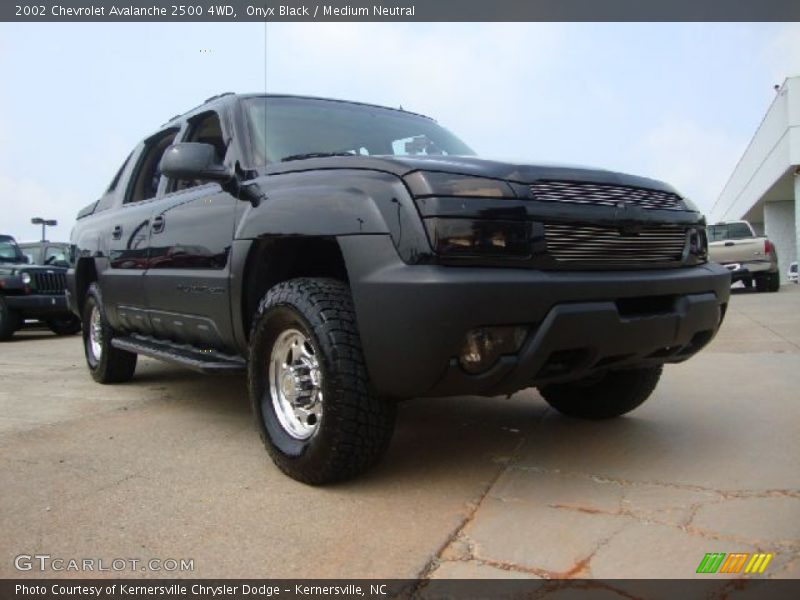 Onyx Black / Medium Neutral 2002 Chevrolet Avalanche 2500 4WD