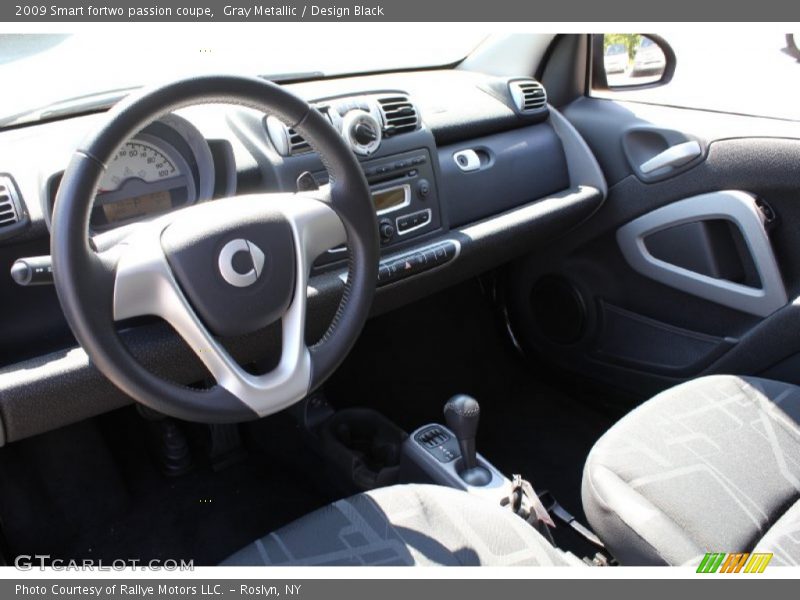 Gray Metallic / Design Black 2009 Smart fortwo passion coupe