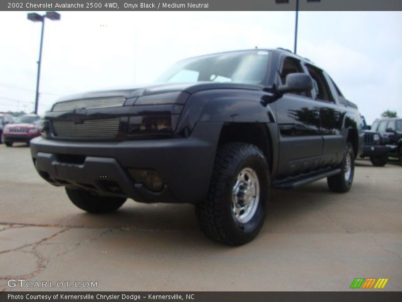 Onyx Black / Medium Neutral 2002 Chevrolet Avalanche 2500 4WD