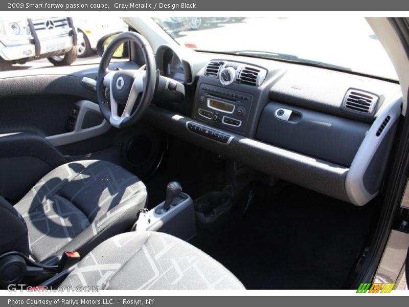 Gray Metallic / Design Black 2009 Smart fortwo passion coupe