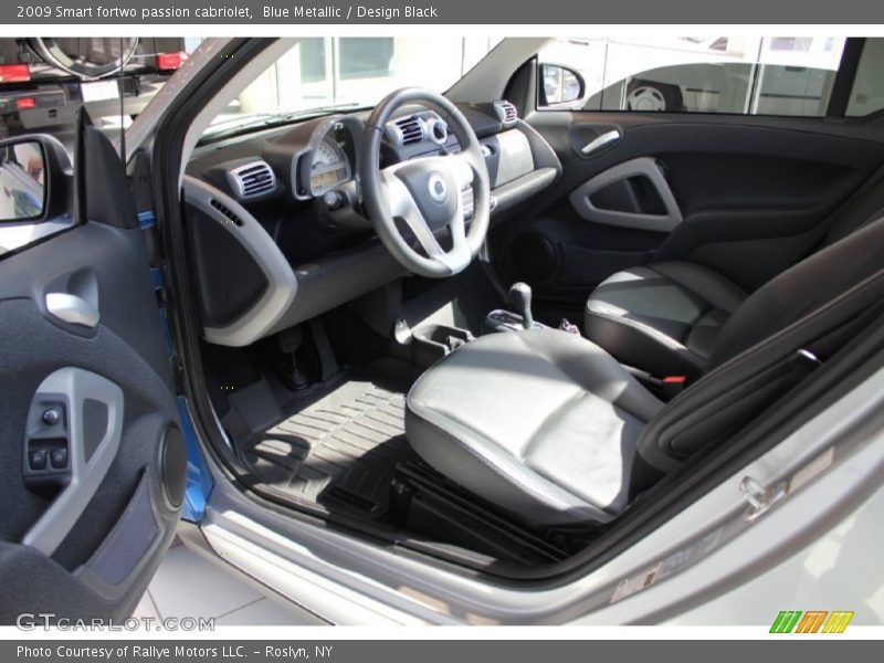  2009 fortwo passion cabriolet Design Black Interior