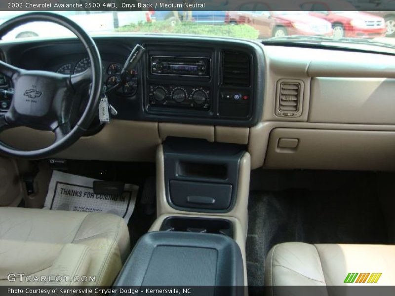 Onyx Black / Medium Neutral 2002 Chevrolet Avalanche 2500 4WD