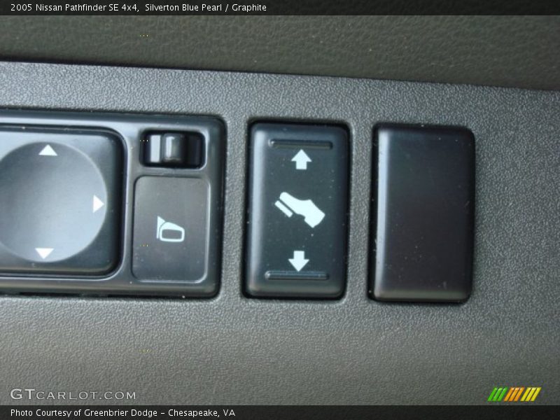 Silverton Blue Pearl / Graphite 2005 Nissan Pathfinder SE 4x4