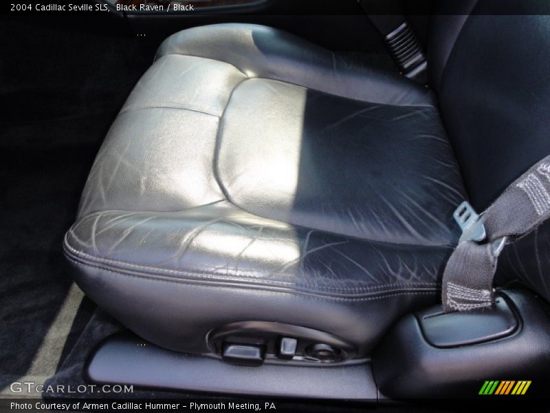 Black Raven / Black 2004 Cadillac Seville SLS