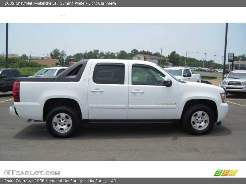 Summit White / Light Cashmere 2009 Chevrolet Avalanche LT
