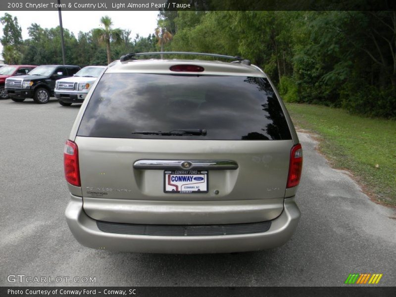 Light Almond Pearl / Taupe 2003 Chrysler Town & Country LXi
