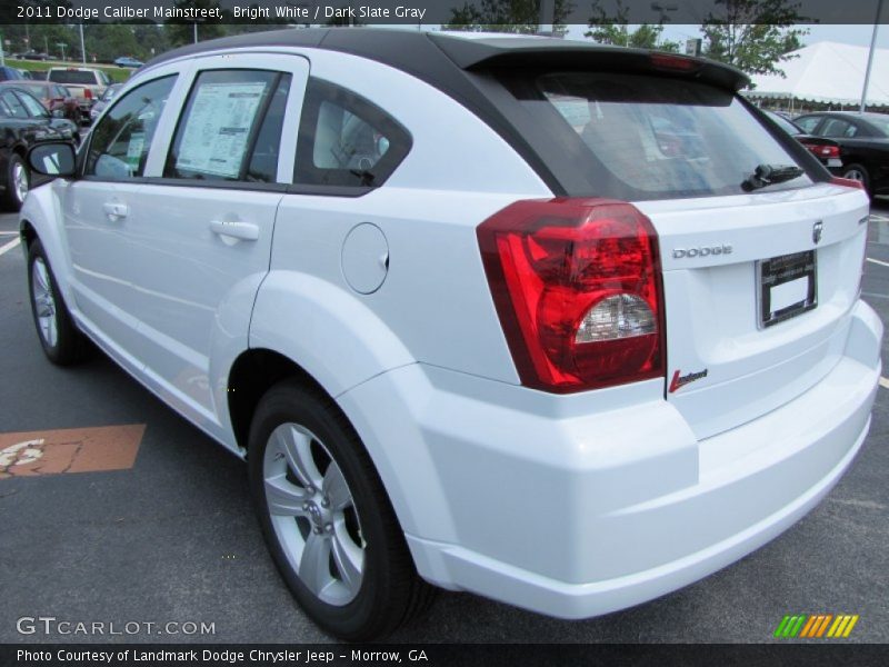Bright White / Dark Slate Gray 2011 Dodge Caliber Mainstreet