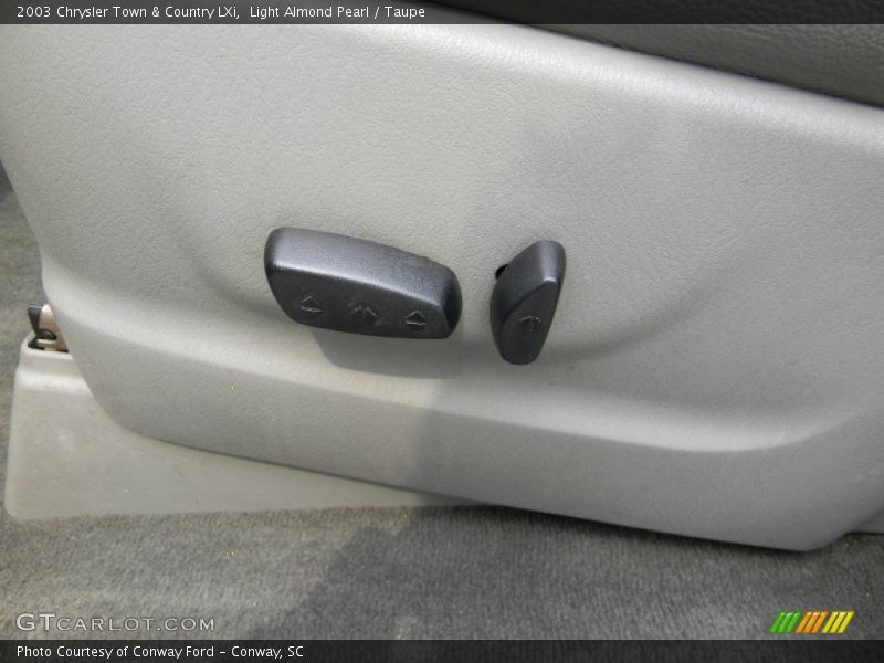 Light Almond Pearl / Taupe 2003 Chrysler Town & Country LXi