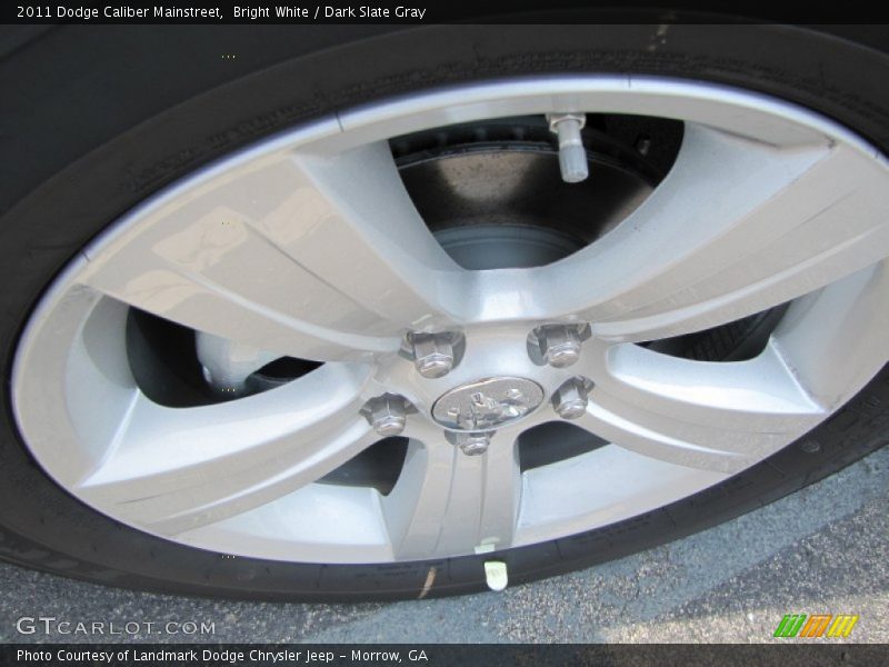 Bright White / Dark Slate Gray 2011 Dodge Caliber Mainstreet