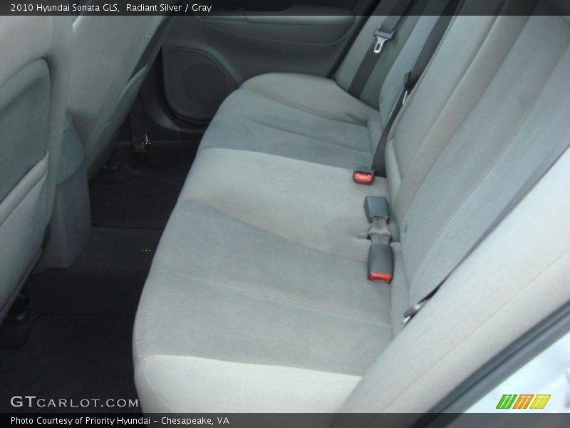 Radiant Silver / Gray 2010 Hyundai Sonata GLS