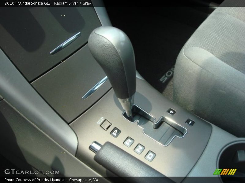 Radiant Silver / Gray 2010 Hyundai Sonata GLS