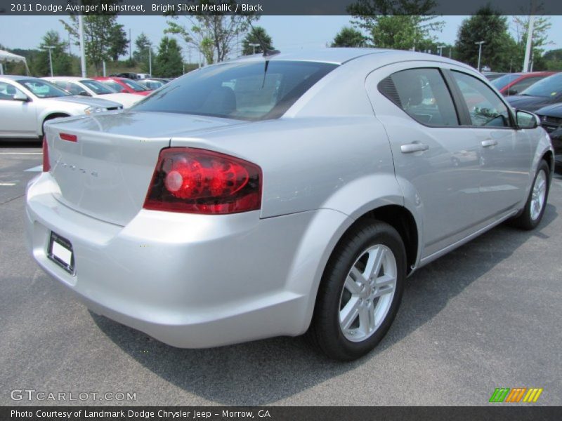 Bright Silver Metallic / Black 2011 Dodge Avenger Mainstreet