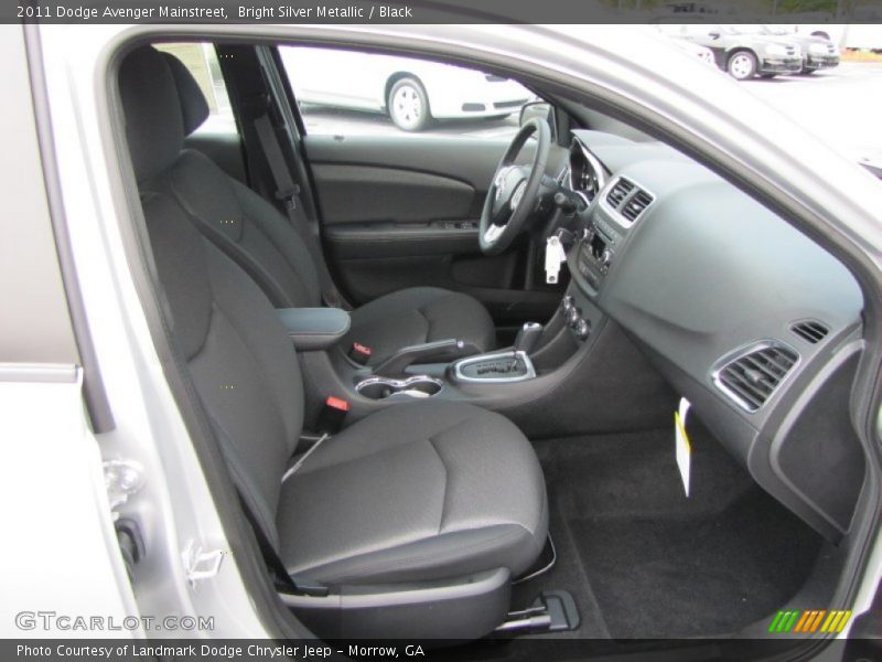 Bright Silver Metallic / Black 2011 Dodge Avenger Mainstreet