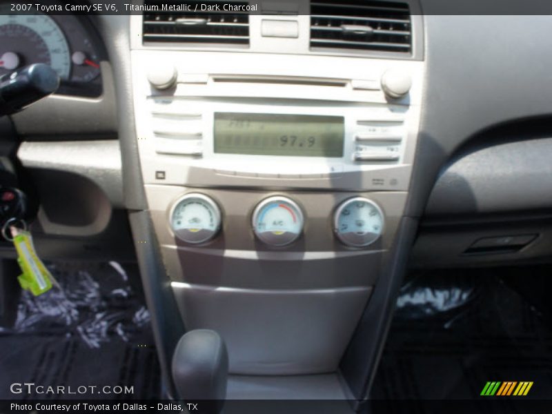 Titanium Metallic / Dark Charcoal 2007 Toyota Camry SE V6