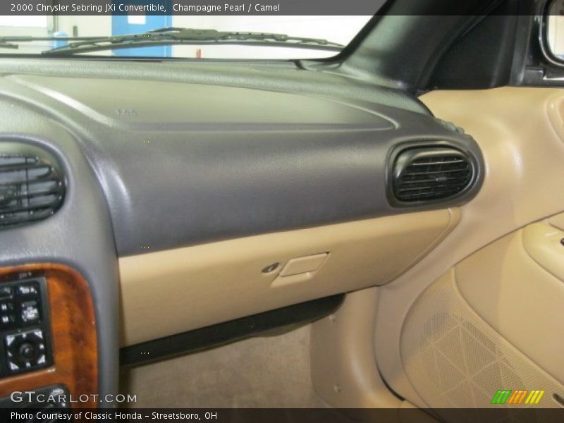 Champagne Pearl / Camel 2000 Chrysler Sebring JXi Convertible