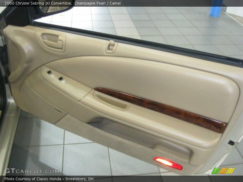 Champagne Pearl / Camel 2000 Chrysler Sebring JXi Convertible