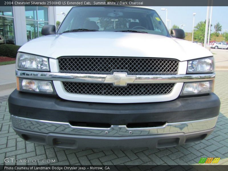 Summit White / Dark Charcoal 2004 Chevrolet Silverado 2500HD LS Extended Cab