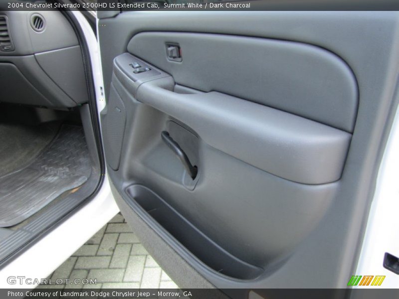 Summit White / Dark Charcoal 2004 Chevrolet Silverado 2500HD LS Extended Cab