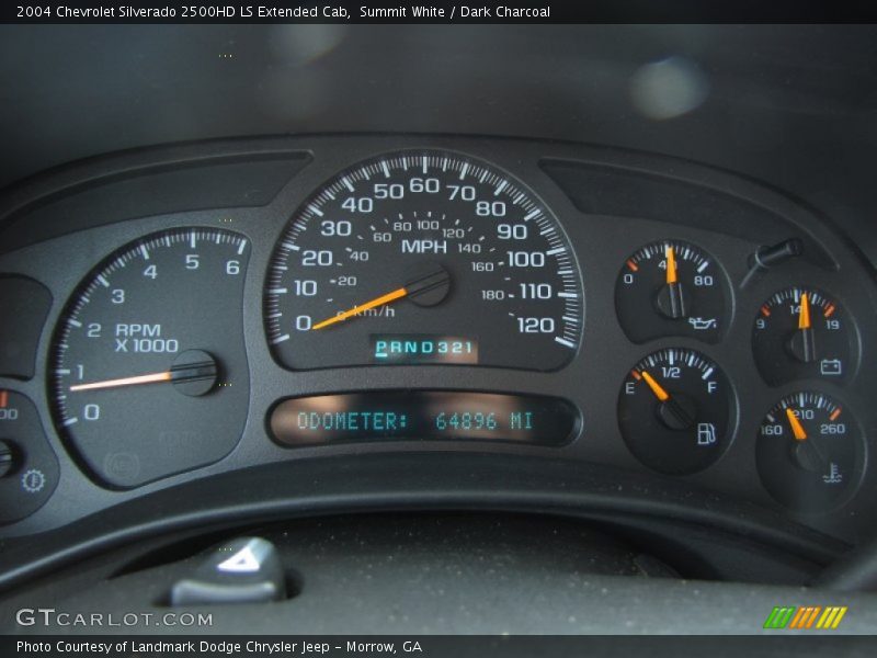 Summit White / Dark Charcoal 2004 Chevrolet Silverado 2500HD LS Extended Cab