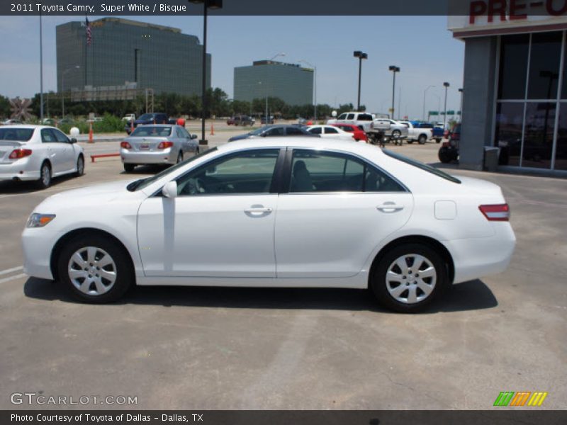 Super White / Bisque 2011 Toyota Camry