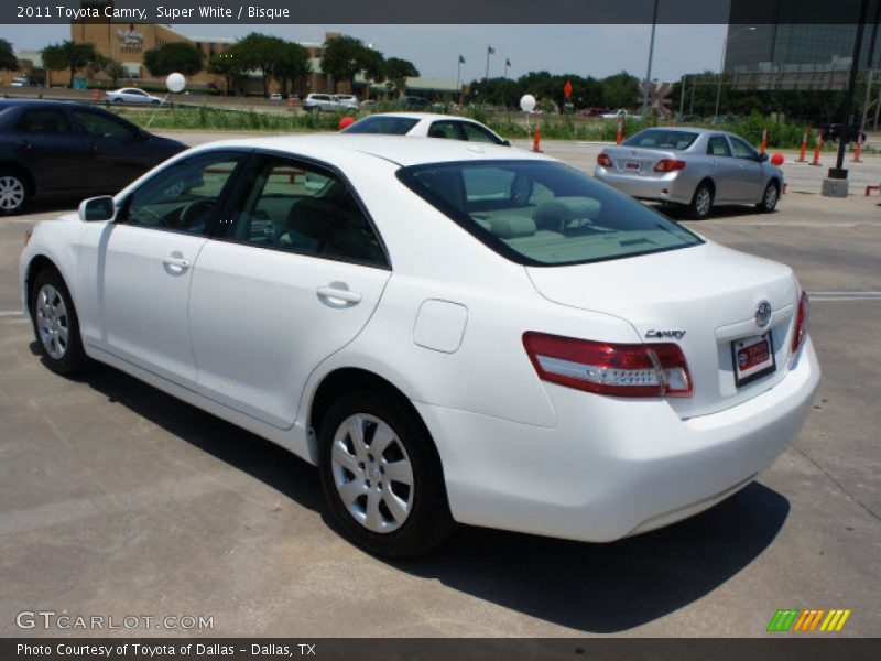 Super White / Bisque 2011 Toyota Camry