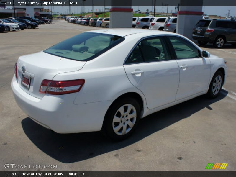 Super White / Bisque 2011 Toyota Camry