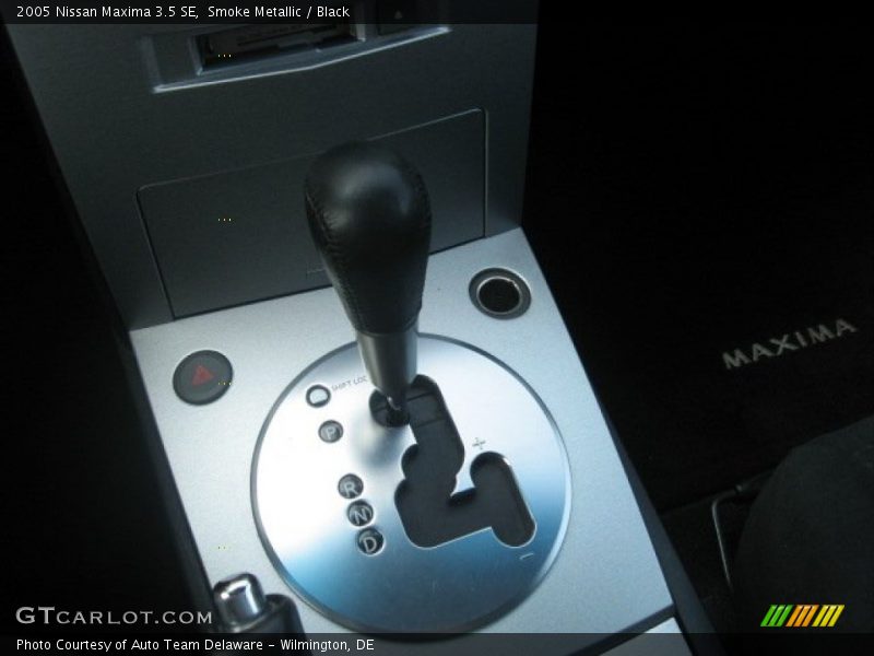 Smoke Metallic / Black 2005 Nissan Maxima 3.5 SE