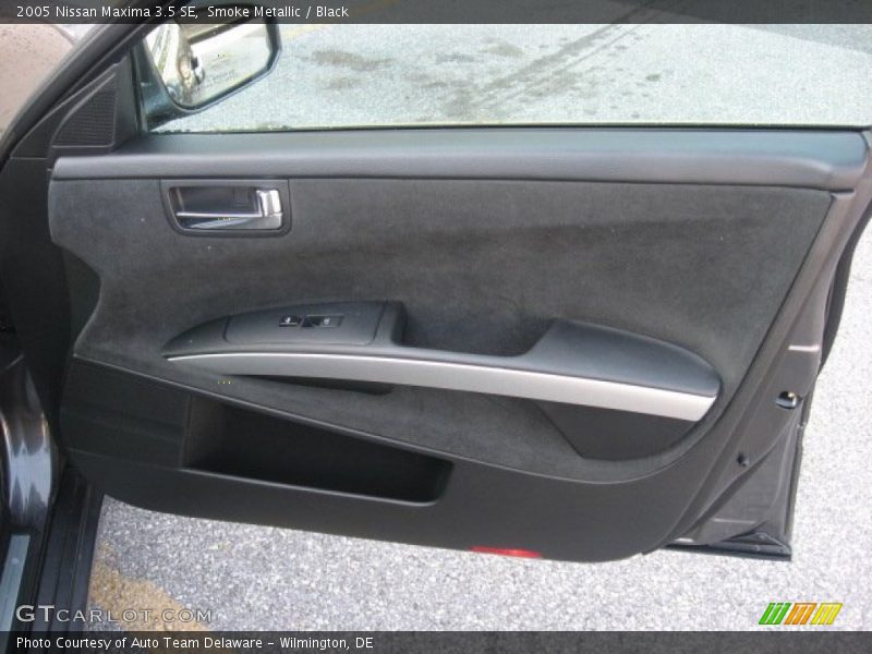 Smoke Metallic / Black 2005 Nissan Maxima 3.5 SE