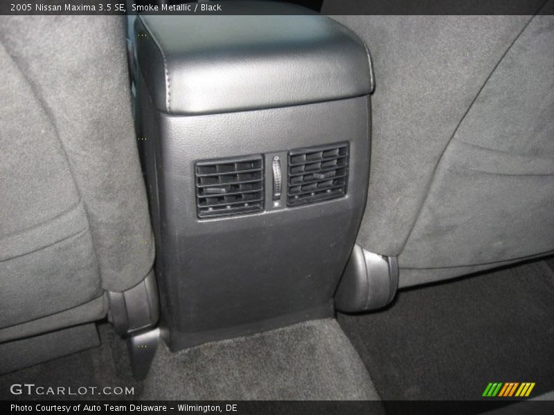 Smoke Metallic / Black 2005 Nissan Maxima 3.5 SE