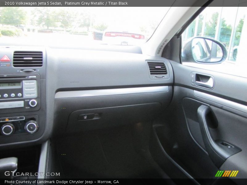 Platinum Grey Metallic / Titan Black 2010 Volkswagen Jetta S Sedan
