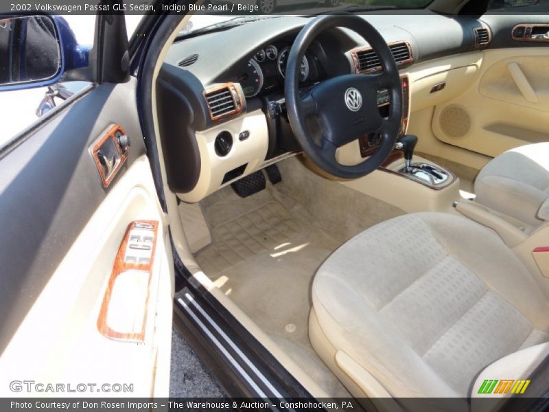 Indigo Blue Pearl / Beige 2002 Volkswagen Passat GLS Sedan