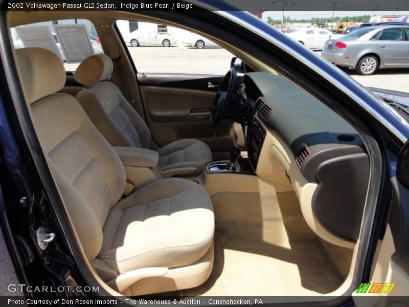 Indigo Blue Pearl / Beige 2002 Volkswagen Passat GLS Sedan