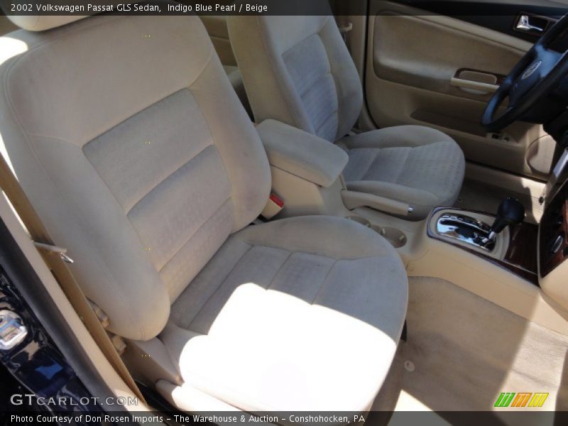 Indigo Blue Pearl / Beige 2002 Volkswagen Passat GLS Sedan