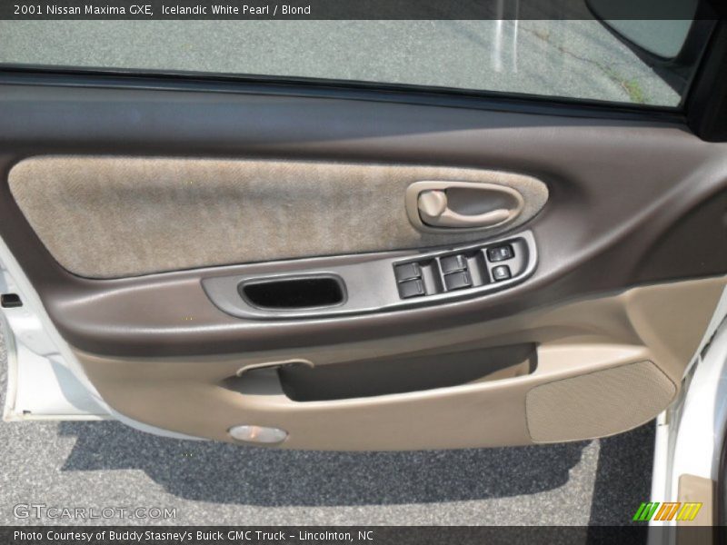 Icelandic White Pearl / Blond 2001 Nissan Maxima GXE