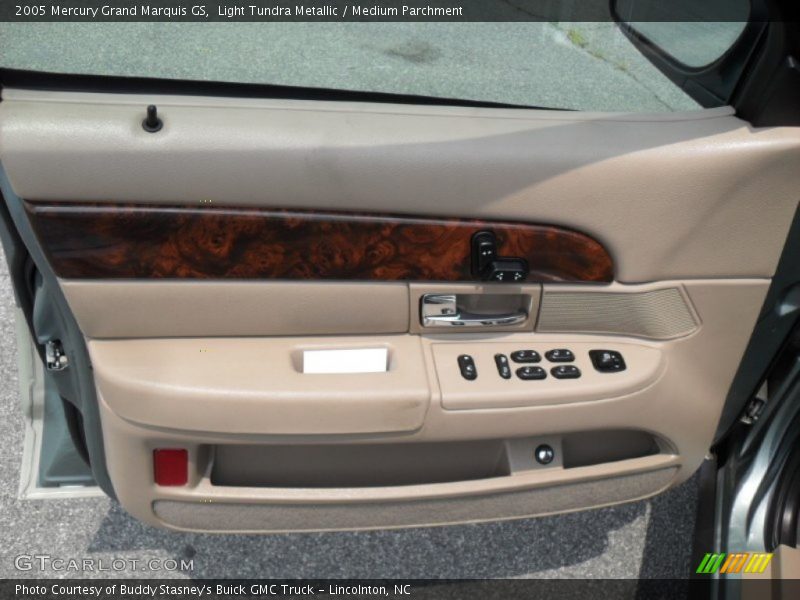 Light Tundra Metallic / Medium Parchment 2005 Mercury Grand Marquis GS