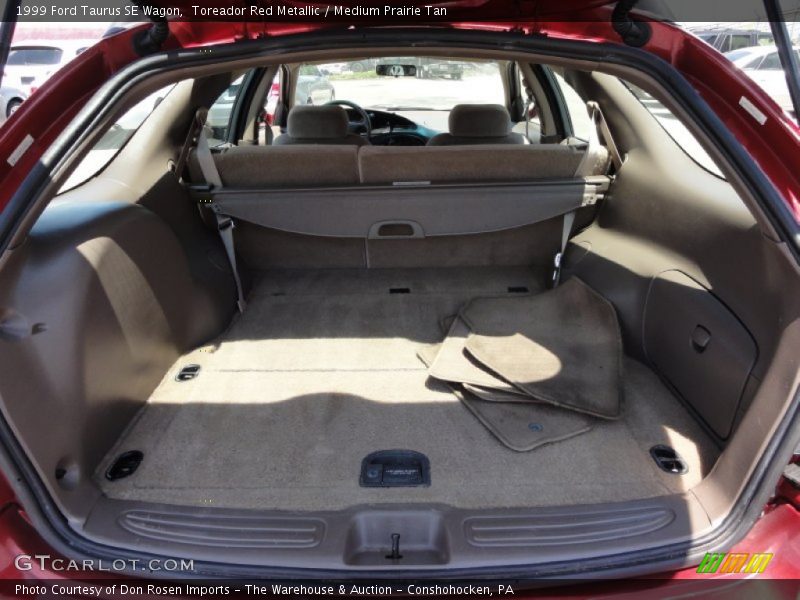  1999 Taurus SE Wagon Trunk