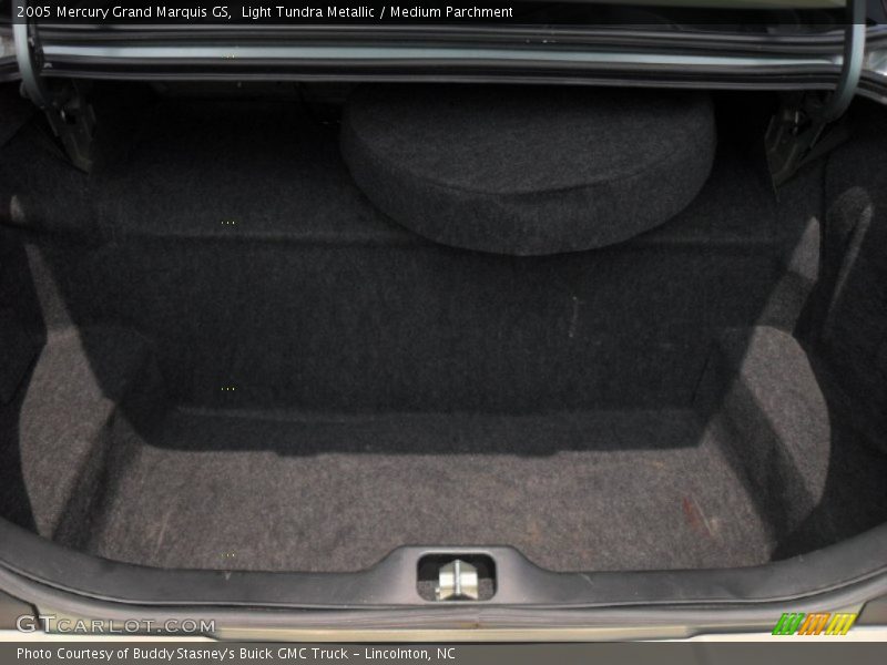 Light Tundra Metallic / Medium Parchment 2005 Mercury Grand Marquis GS